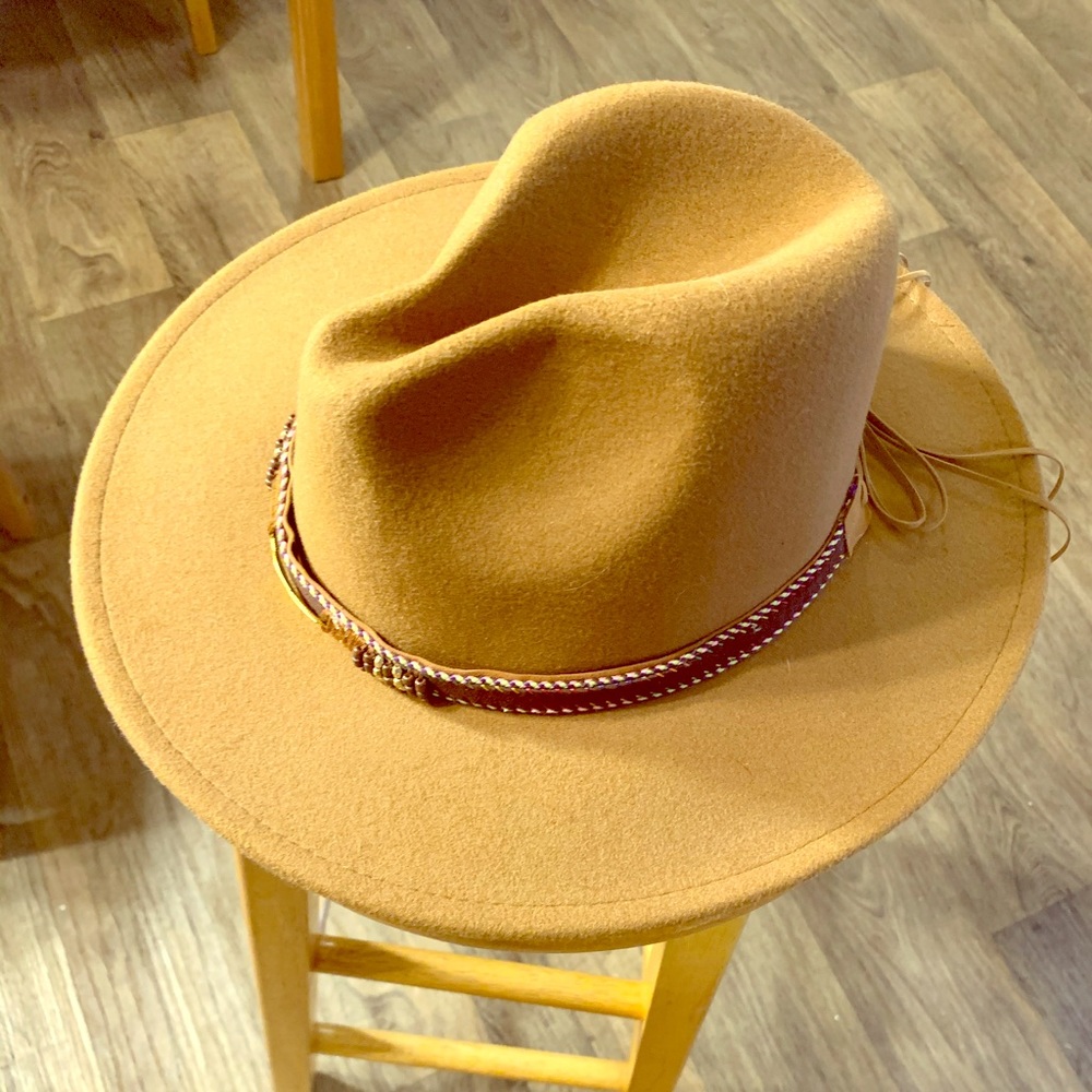 Hats, haTs and more HATS!